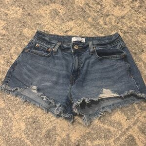 levi shorts never worn